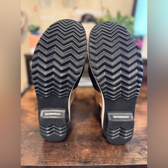 Sorel Torfino Tan lace up boots size 6 - Picture 4 of 10